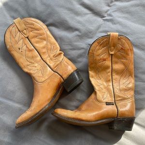 Vintage Tan Leather Wrangler Cowboy Boots